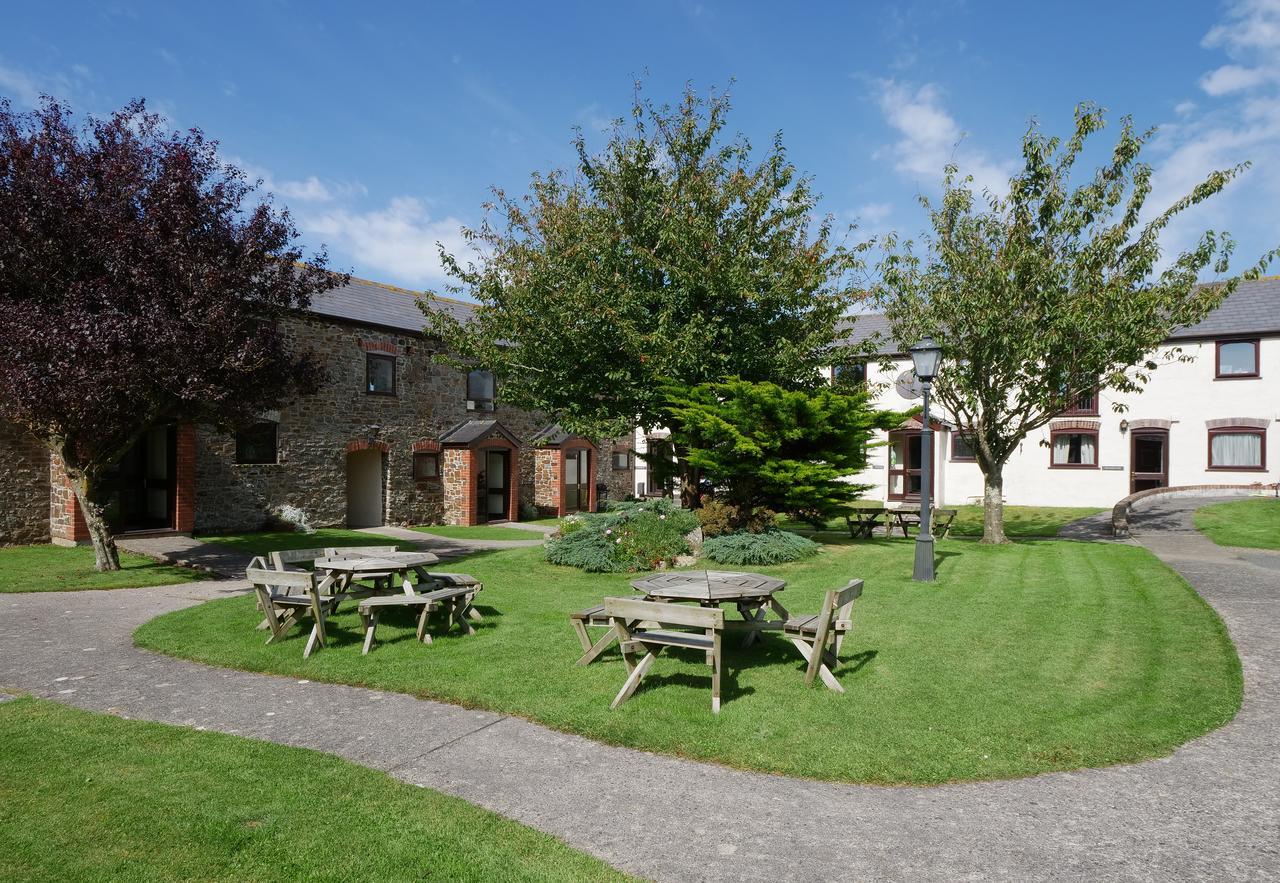 Kennacott Court Holiday Cottages 뷰드 외부 사진